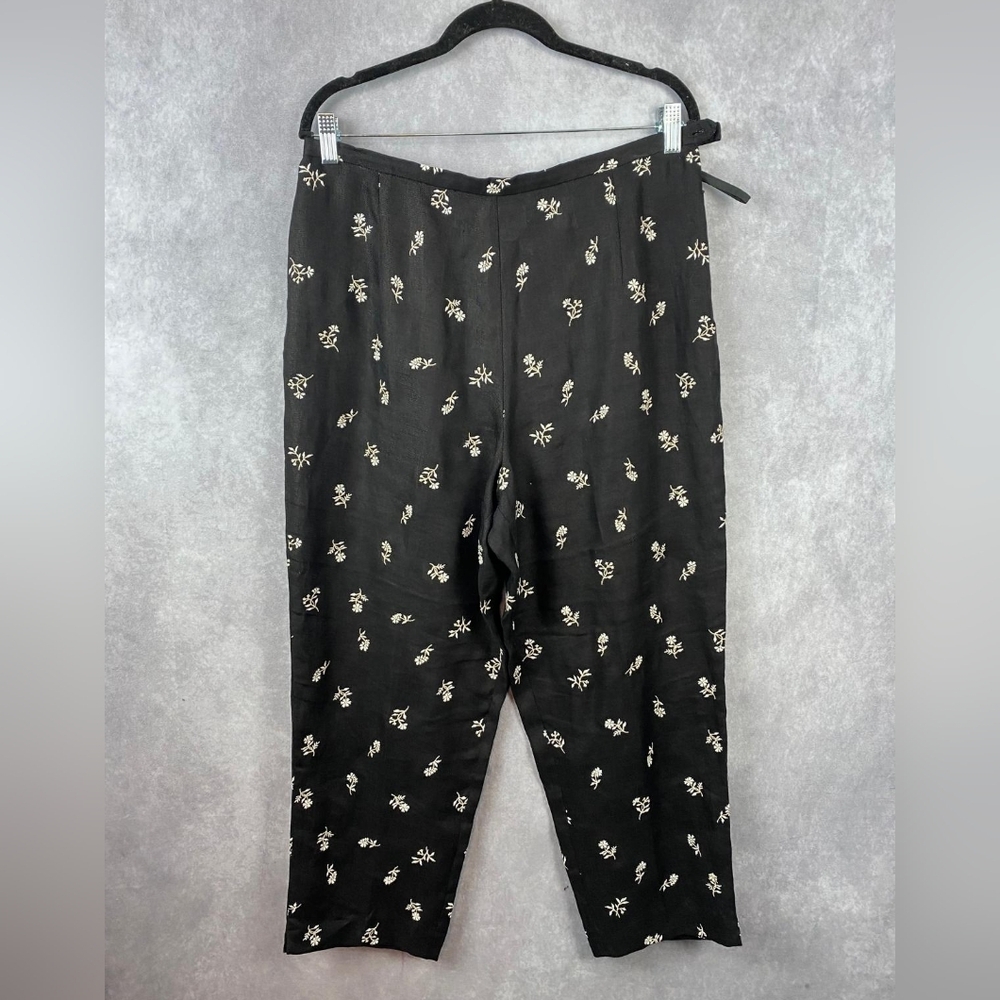 Talbots  Women's Capri Pants Size 14 Embroidered Straight‎ Leg Irish Linen